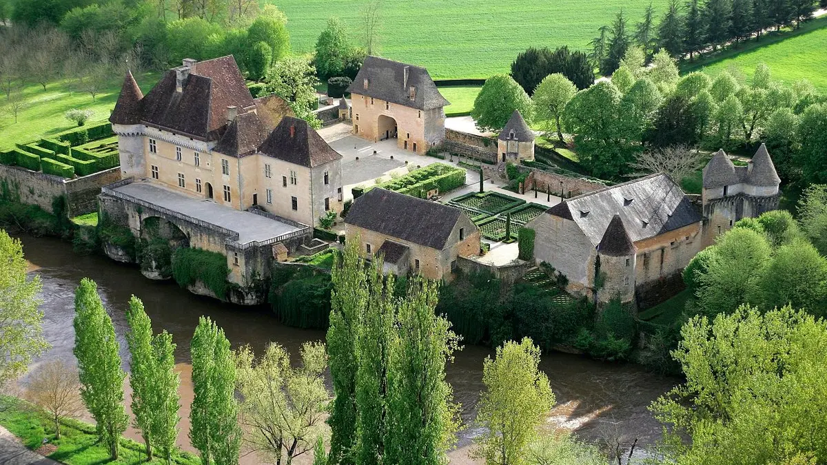 Château de Losse_ vue aerienne