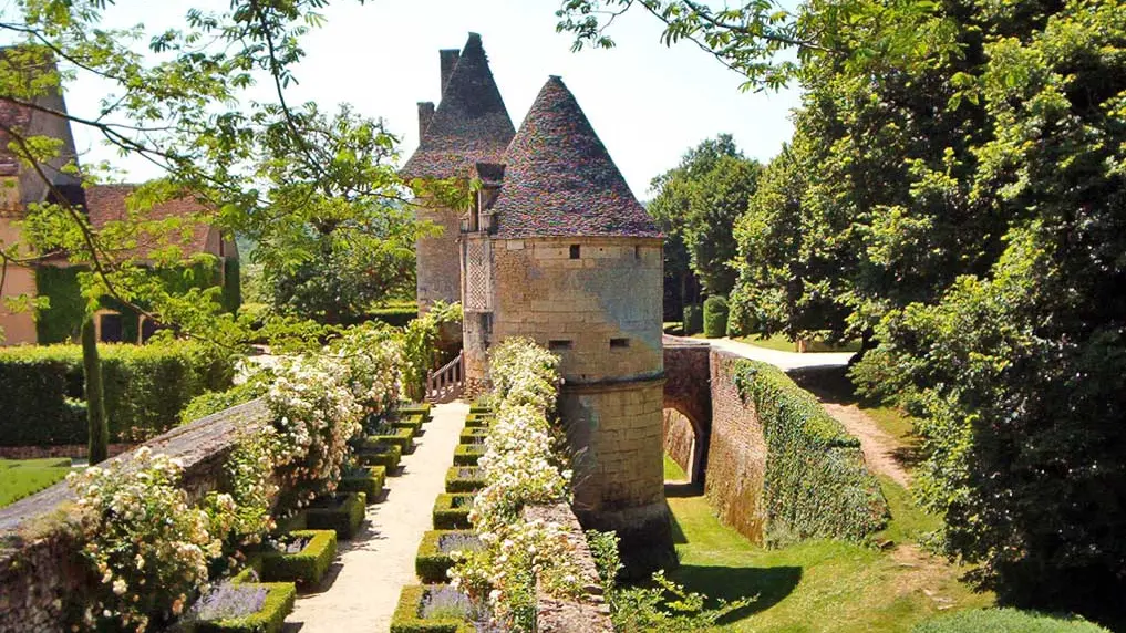 Château de Losse_rempart fleuri