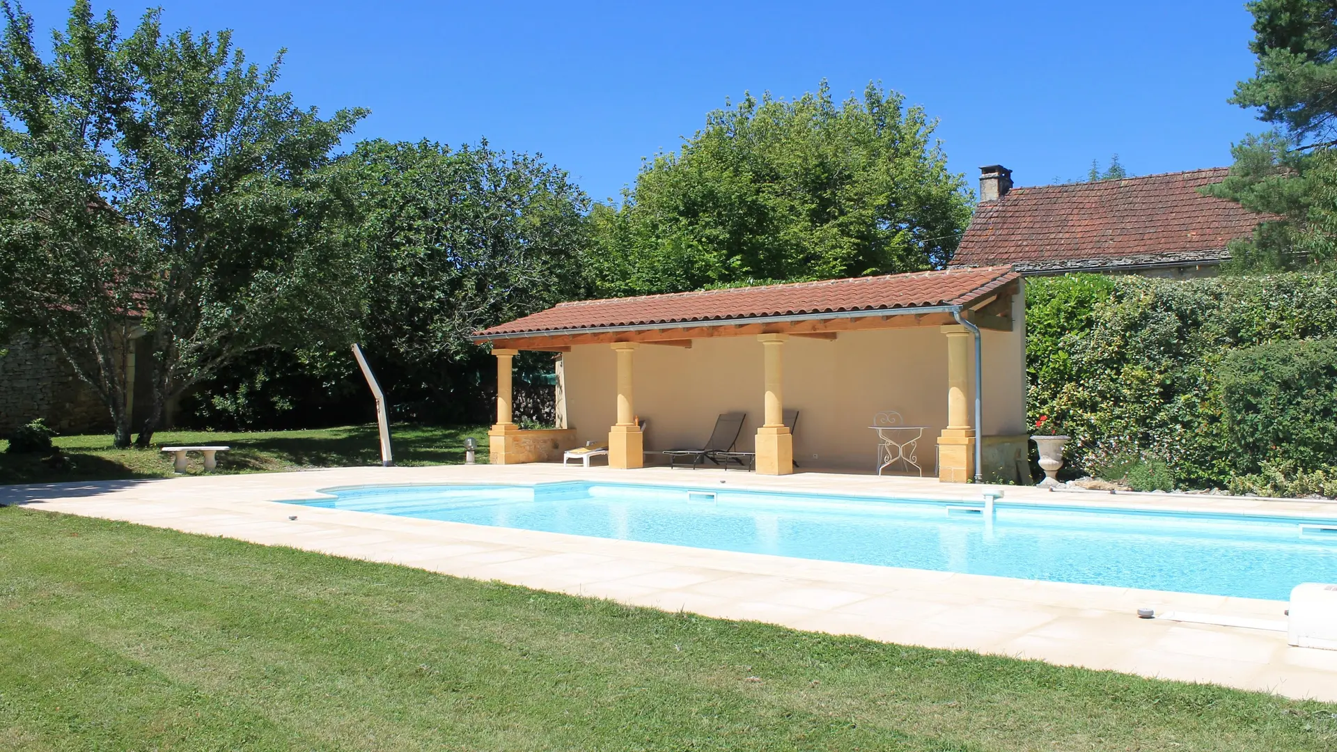 Le pré charmant avec piscine au sud de Sarlat_8