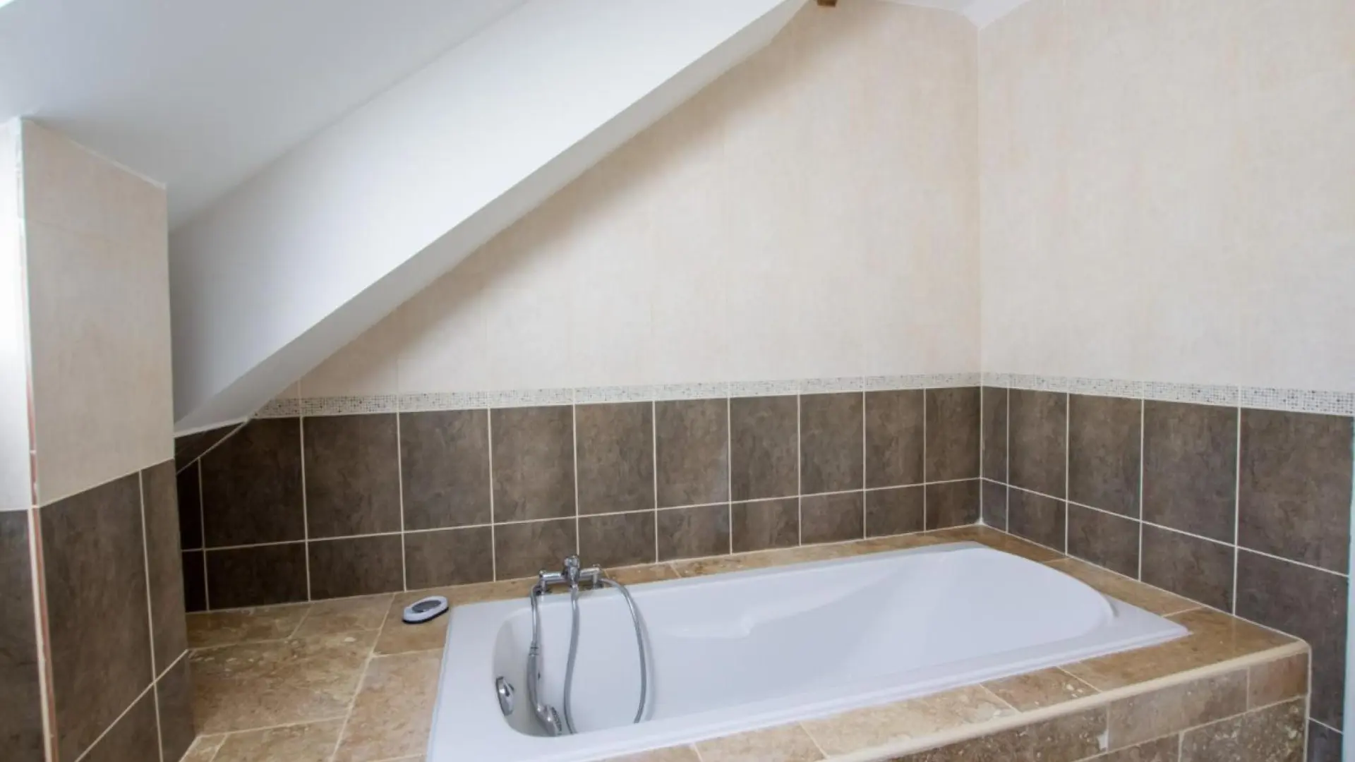 Gîte de charme La Noyeraie piscine chauffée_20