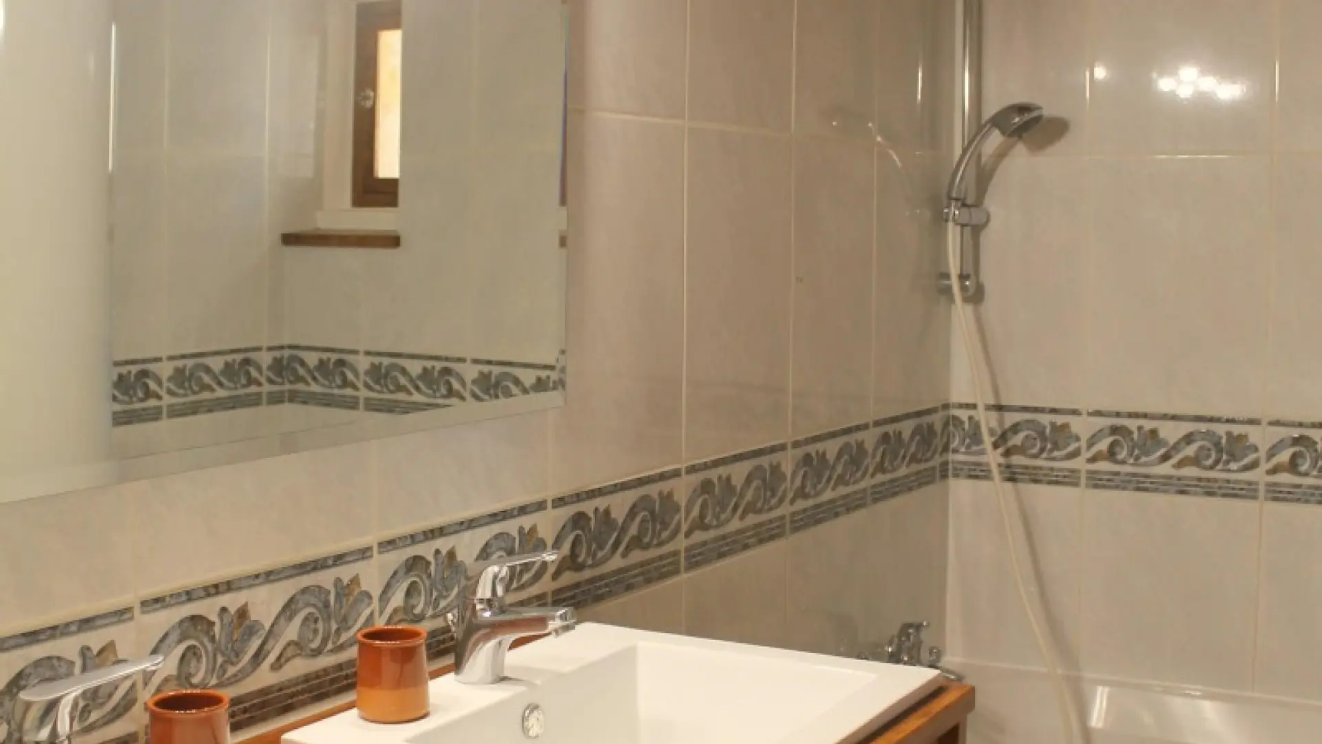 Les Bruyeres maison climatisée piscine chauffée_16