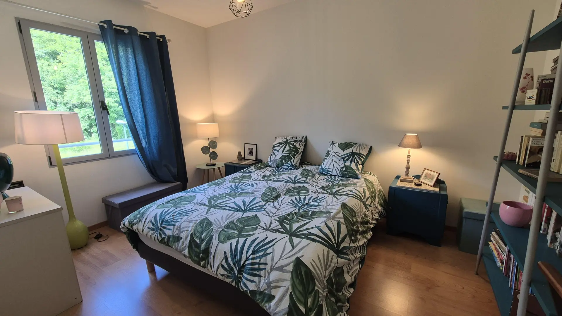 Sylvia Montfort à Sarlat parking privé_5