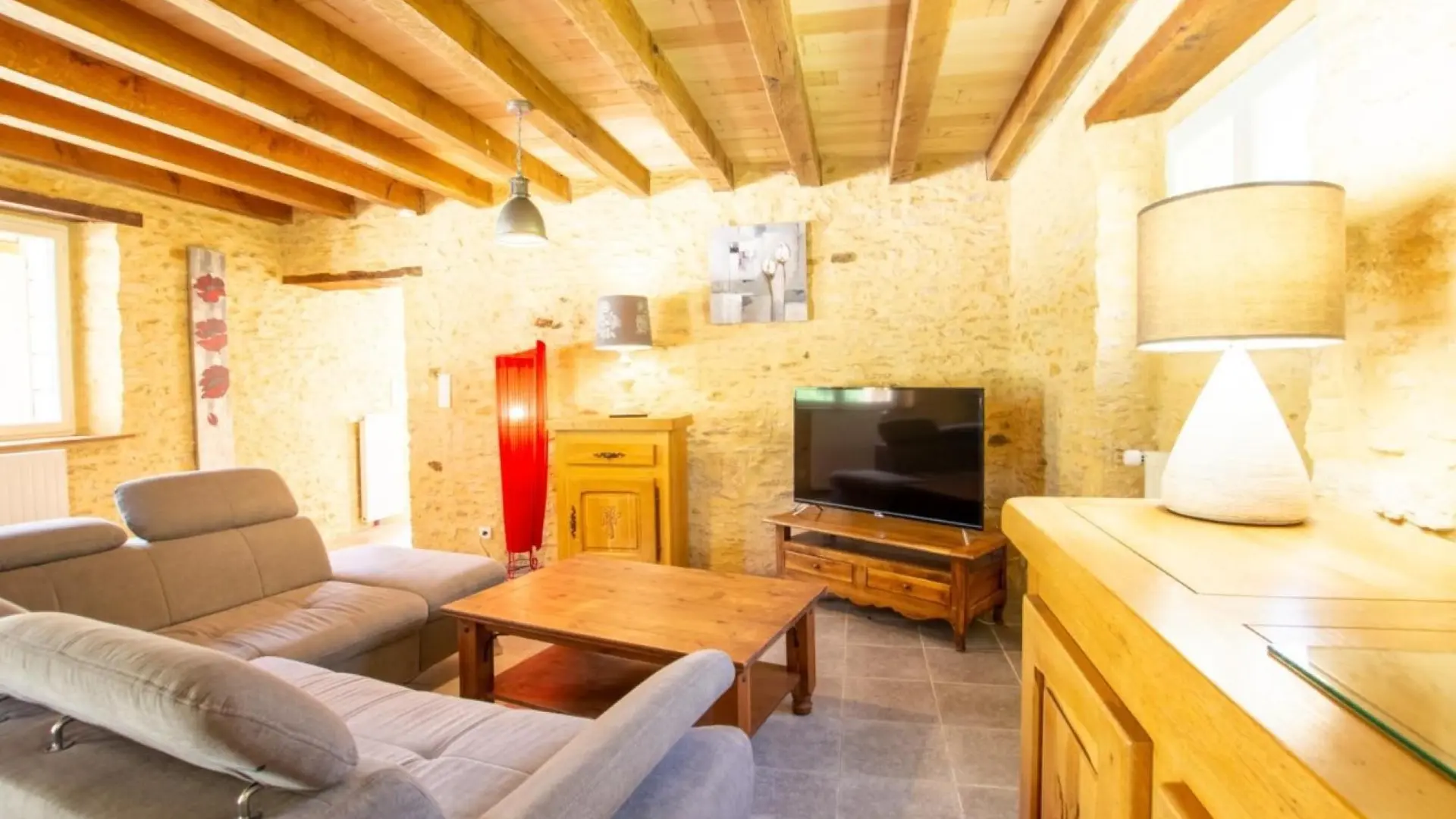 Gîte de charme La Noyeraie piscine chauffée_9