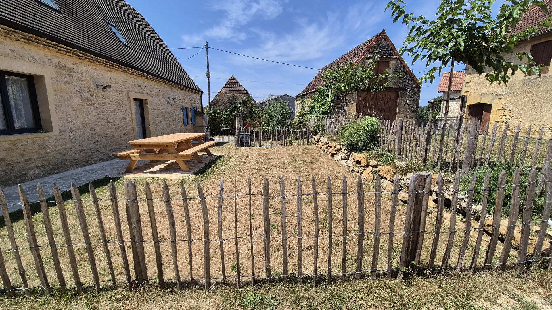 Le Clos de Bizaillac avec piscine chauffée_4