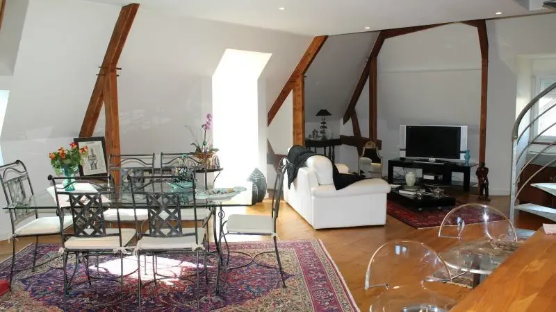 Les Lilas vaste appartement à Sarlat avec parking_1