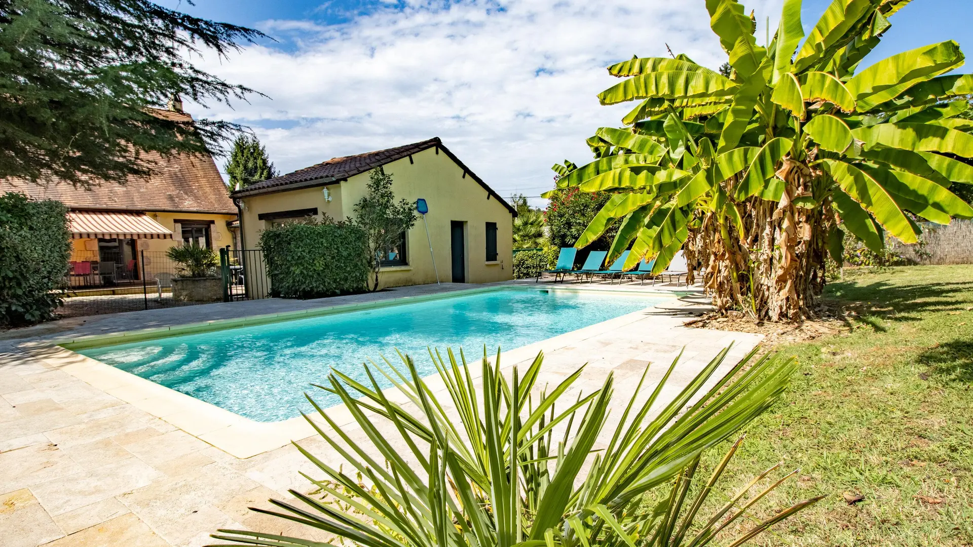La Trappe avec sa piscine privée à Sarlat_1