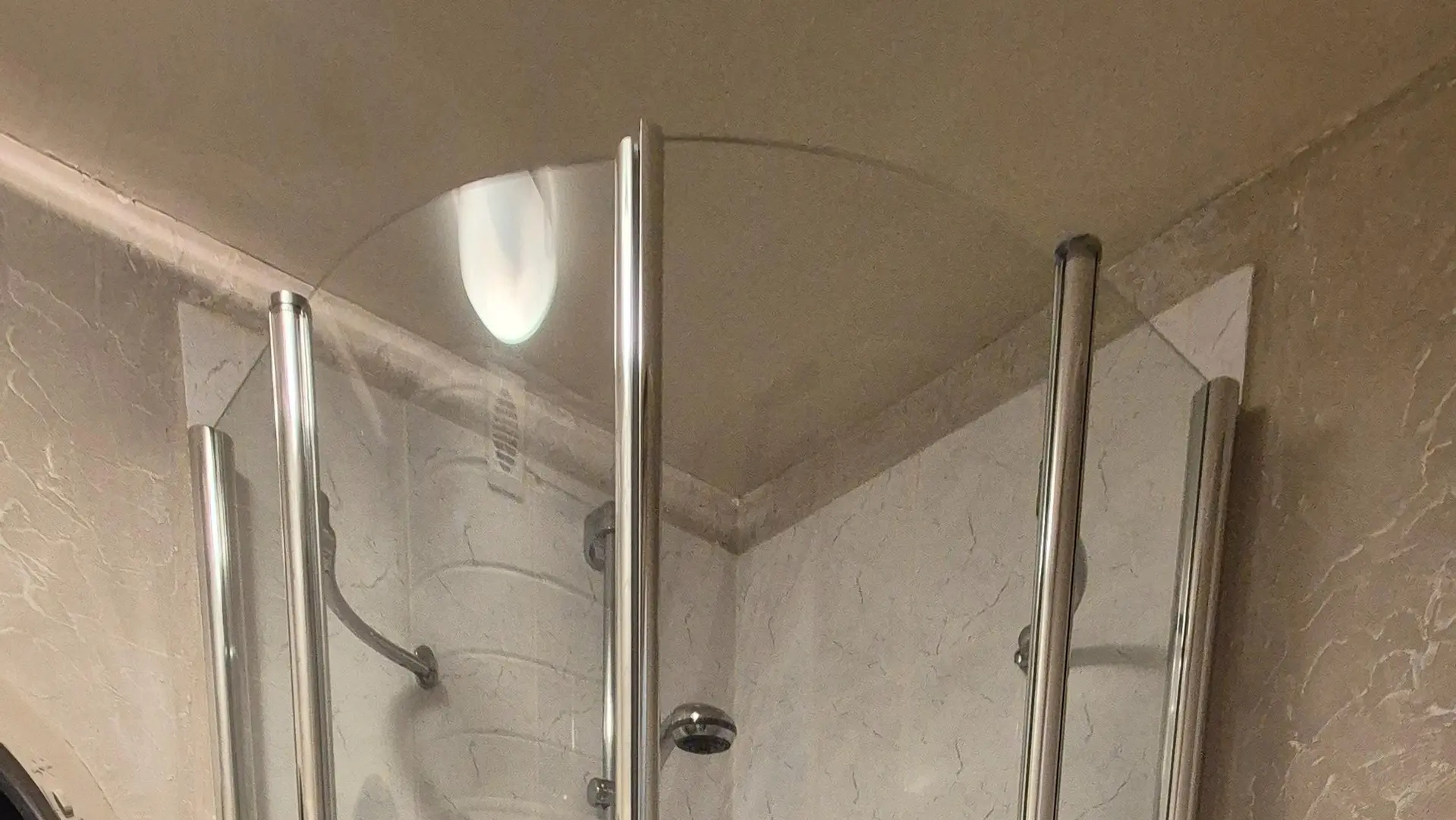 La Chaumiere avec piscine privée proche de Sarlat_23