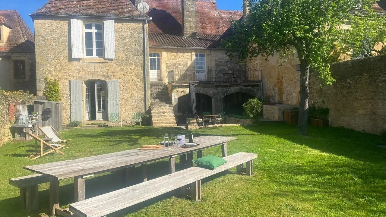 Maison atypique Maleville au coeur de la Bastide_2