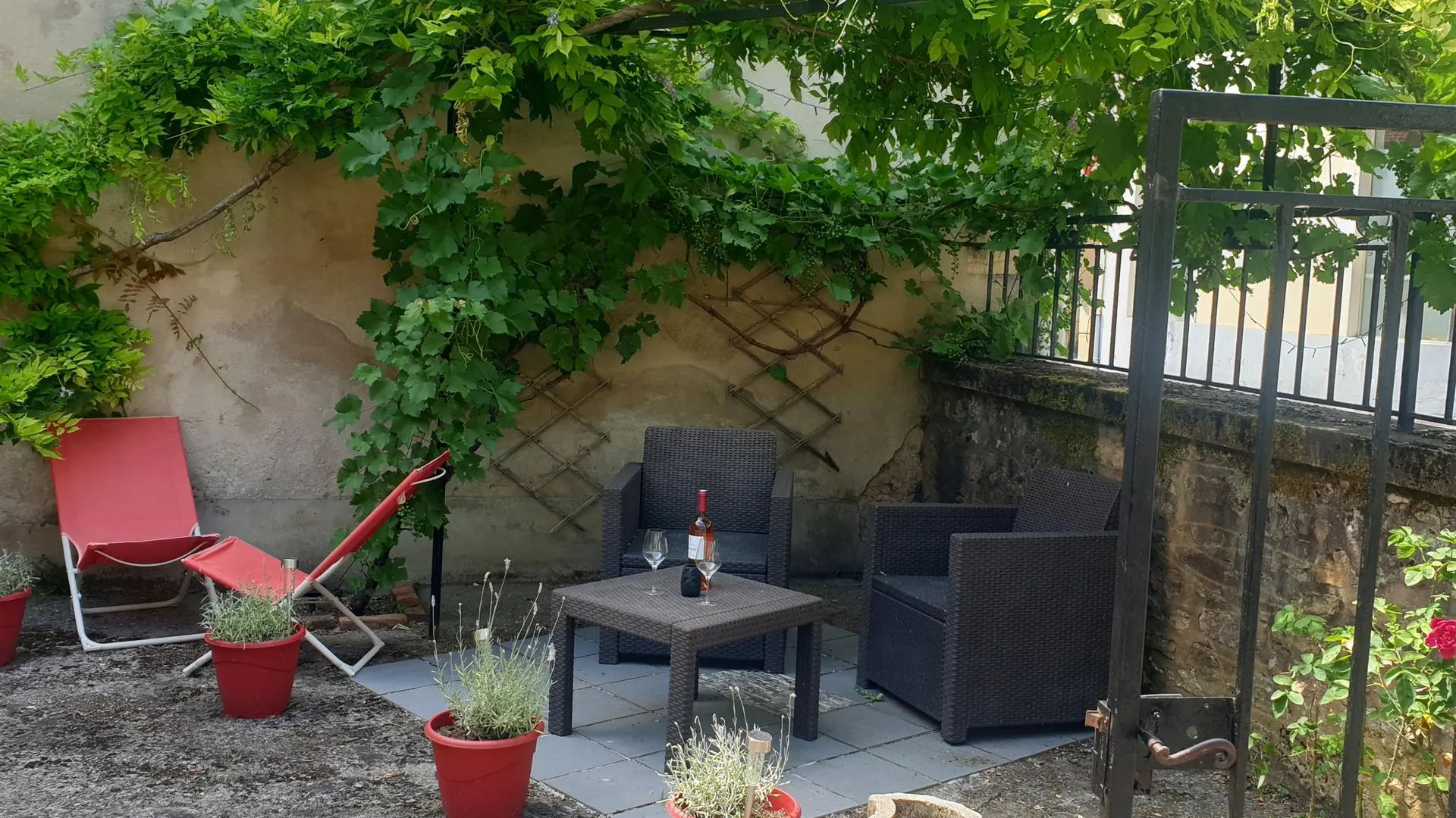 La Boetie à Sarlat avec parking et terrasse_15