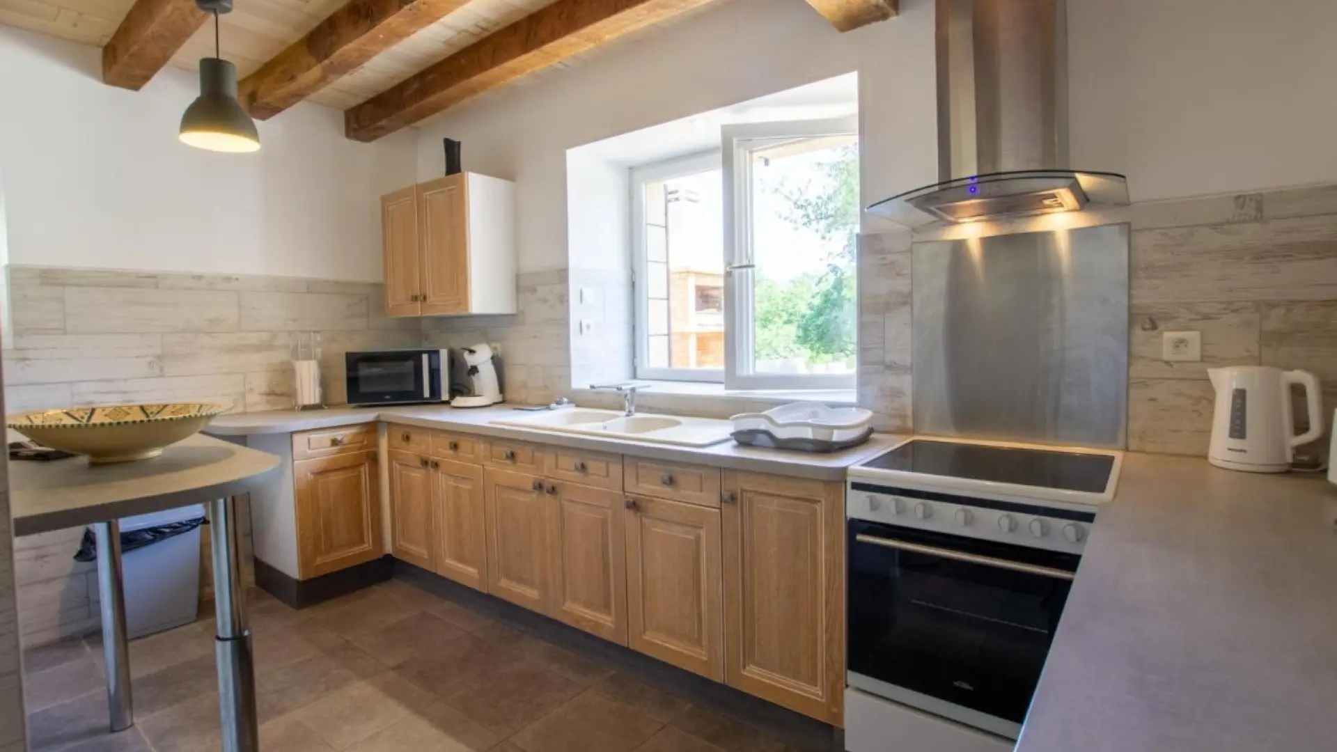 Gîte de charme La Noyeraie piscine chauffée_12