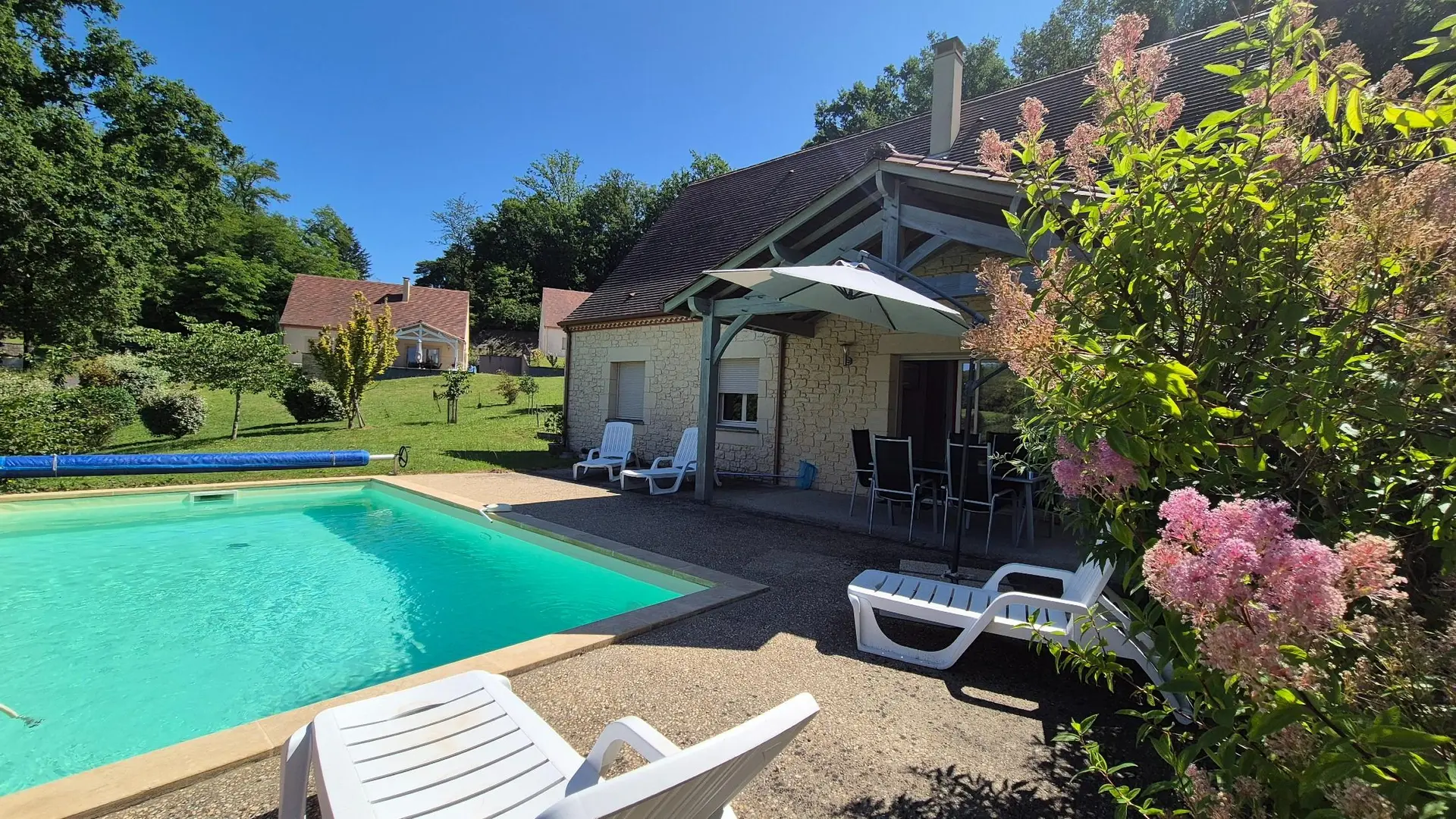La Petite Sarladaise à Sarlat avc piscine chauffée_2