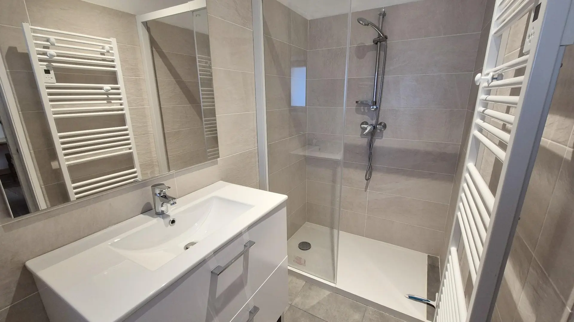 Le Clos de Bizaillac avec piscine chauffée_11