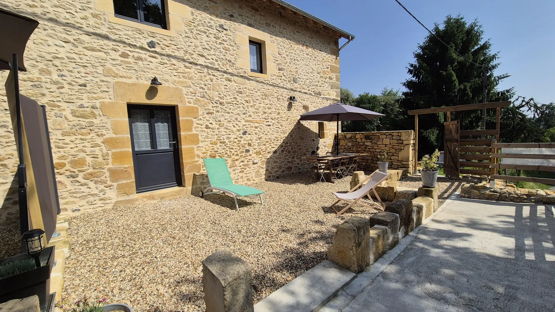 Vol de nuit à Sarlat cocon de charme climatisé_2