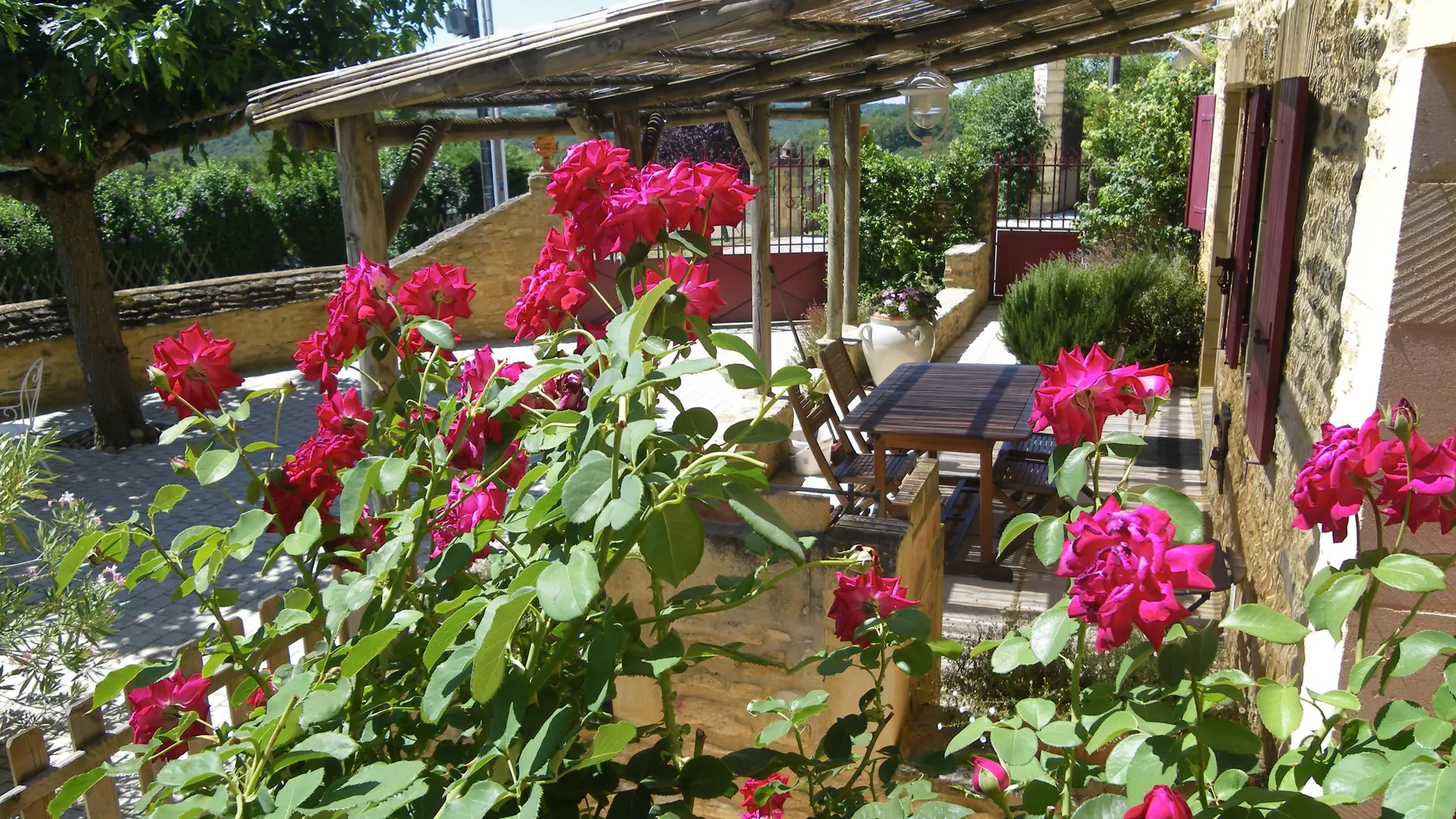 Le Clos Peyrebelle avec piscine proche de Sarlat_11