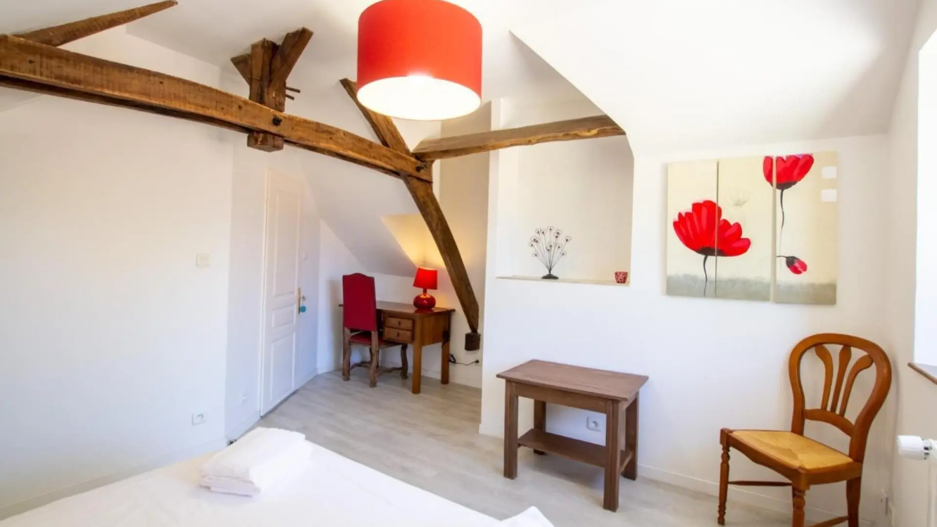 Gîte de charme La Noyeraie piscine chauffée_16