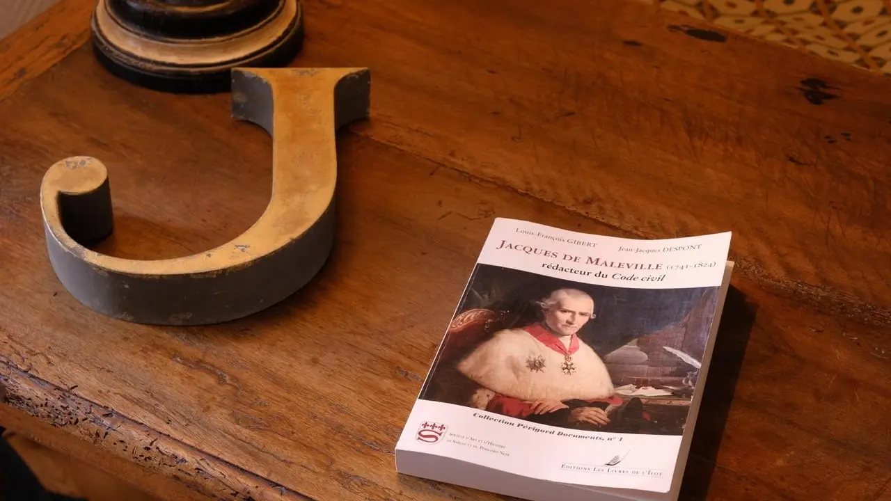 Maison atypique Maleville au coeur de la Bastide_6