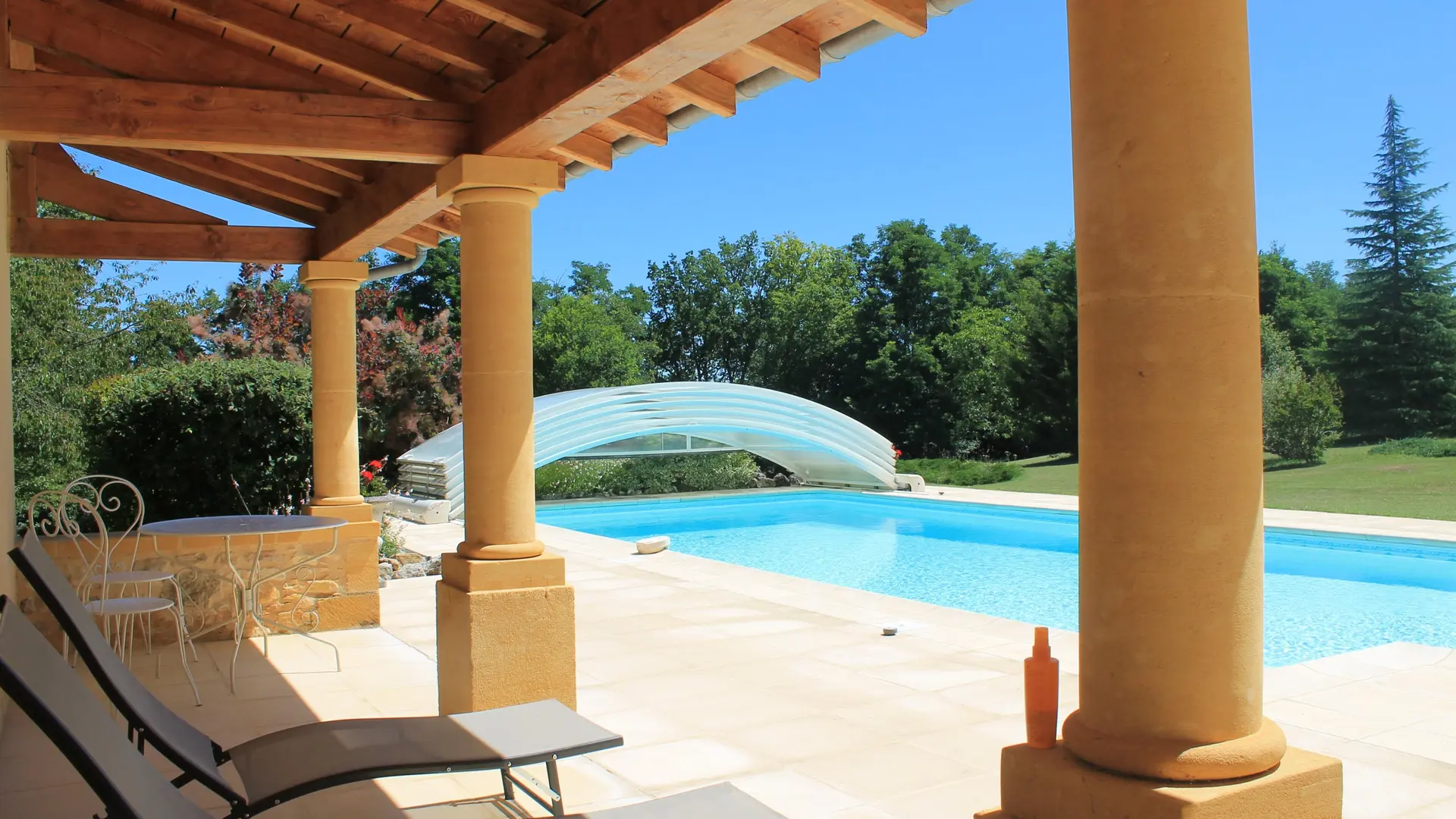Le pré charmant avec piscine au sud de Sarlat_7