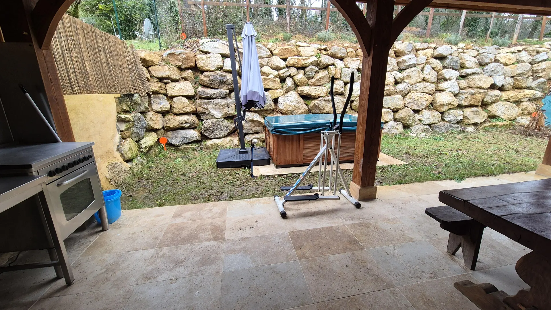 Chez Titouan à Sarlat avec Spa et Clim_14