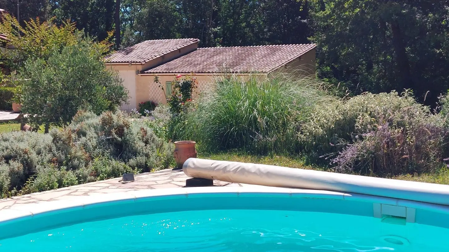 Tranquilou avec piscine proche de Sarlat_1