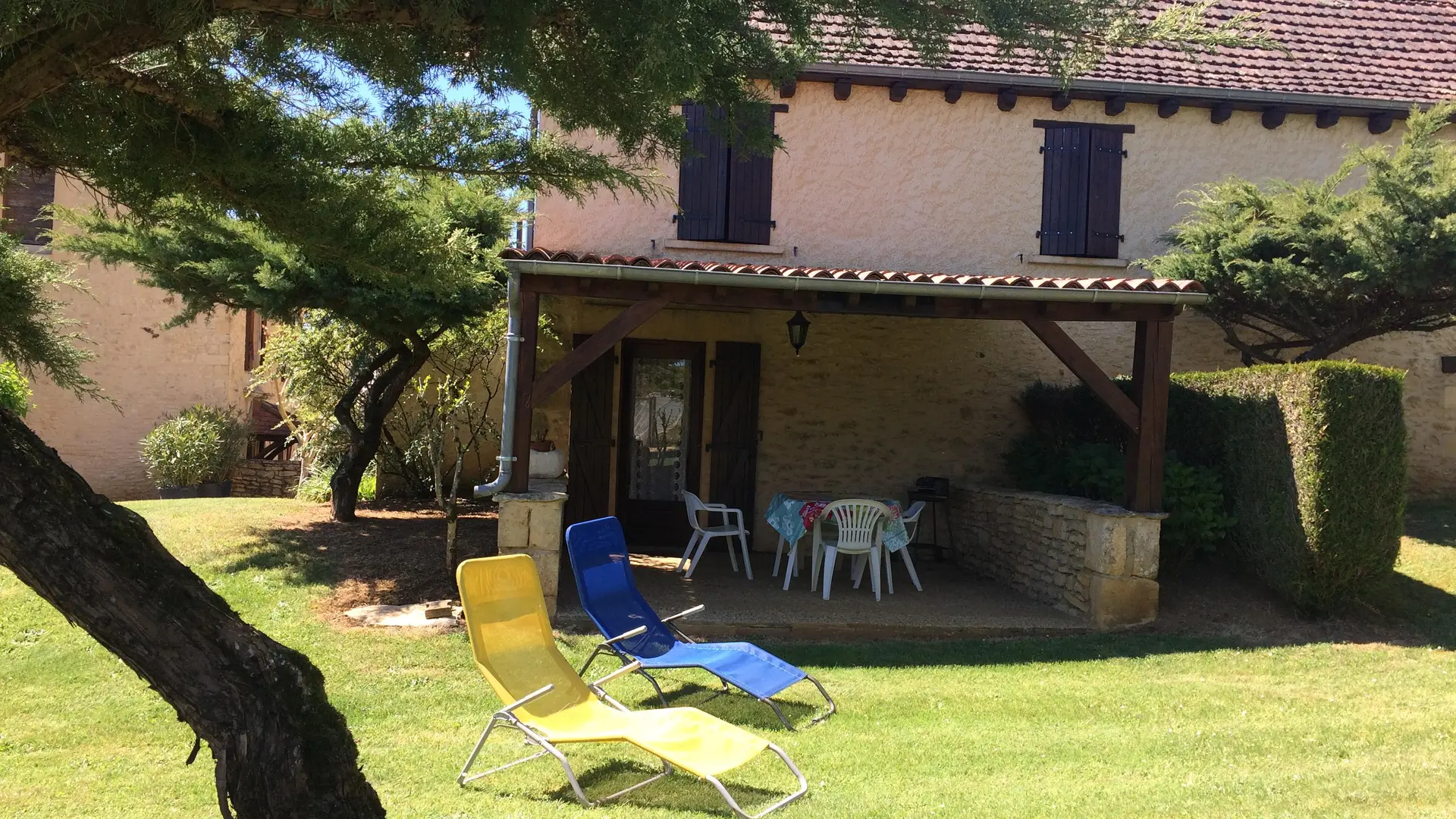 Lapervoisie 1 jardin  piscine et proche de Sarlat_2
