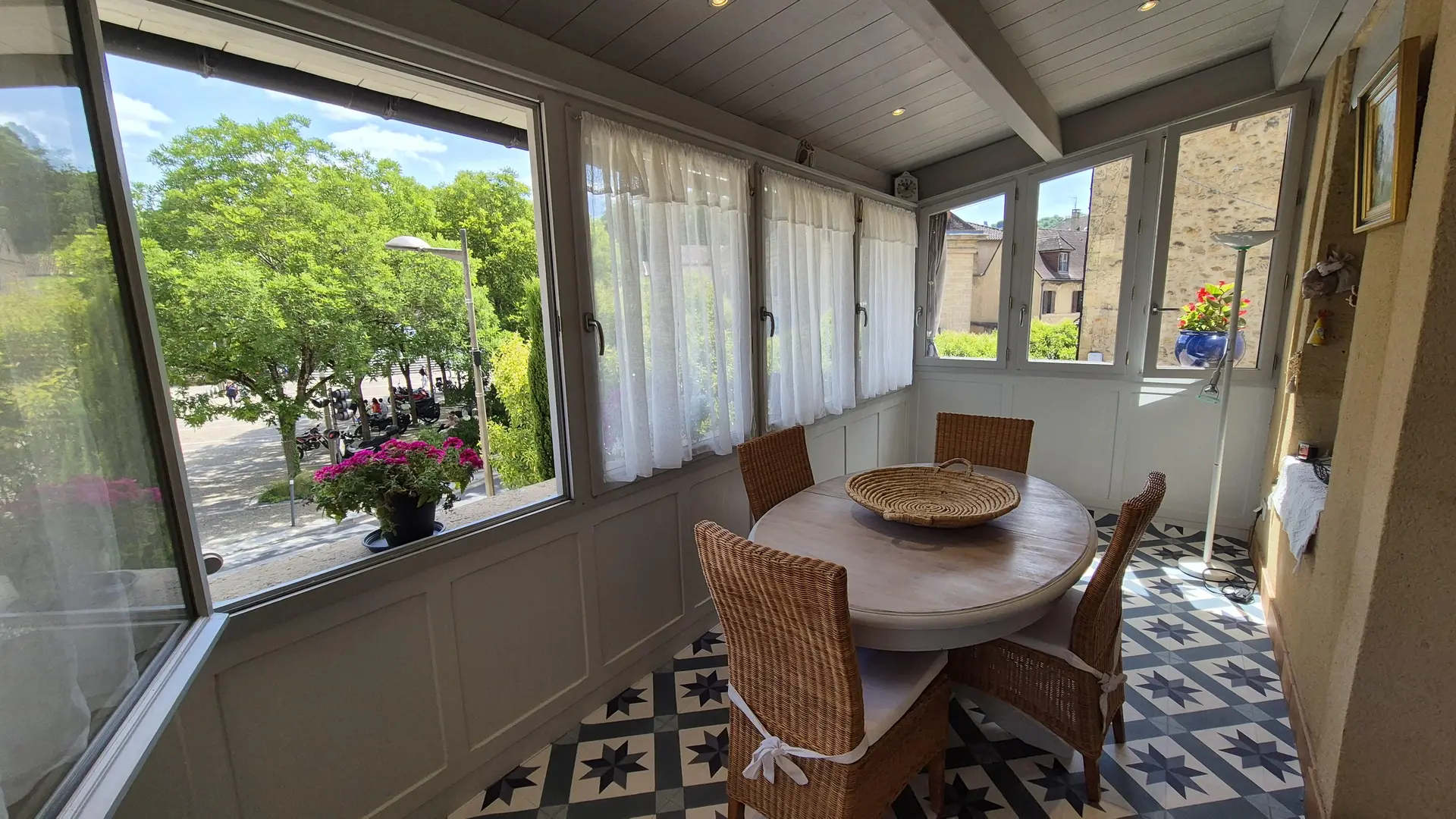 L'Escapade Sarladaise cocon de charme climatisé_1