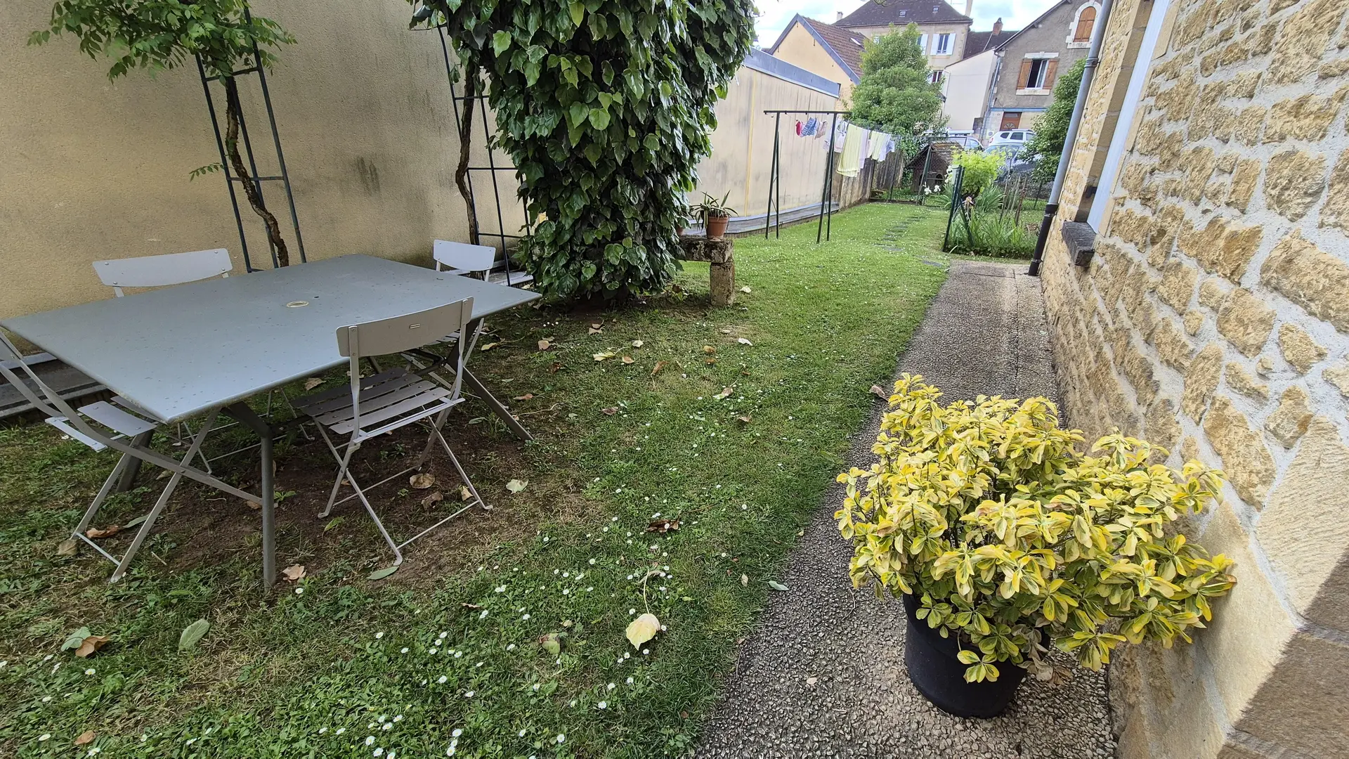 Les Lilas vaste appartement à Sarlat avec parking_12