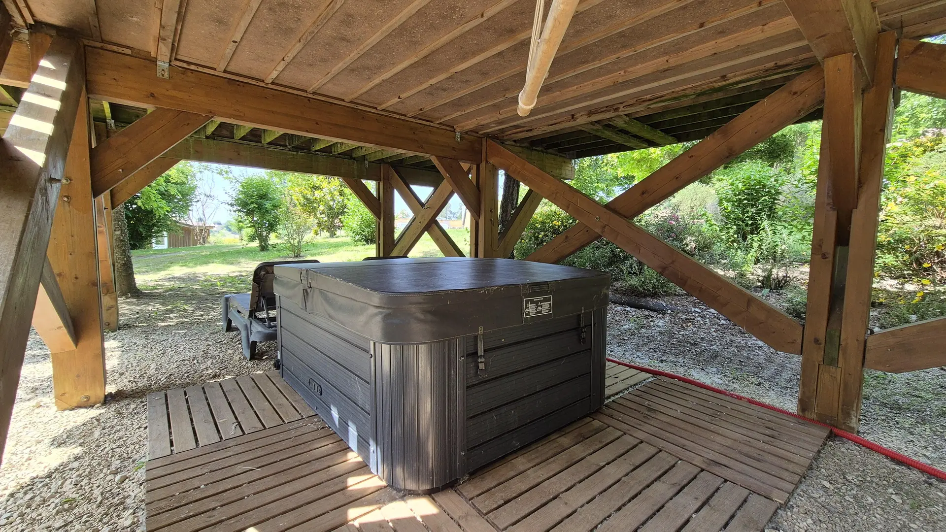 Cabane sur pilotis Ouetou, spa, proche de Sarlat_4