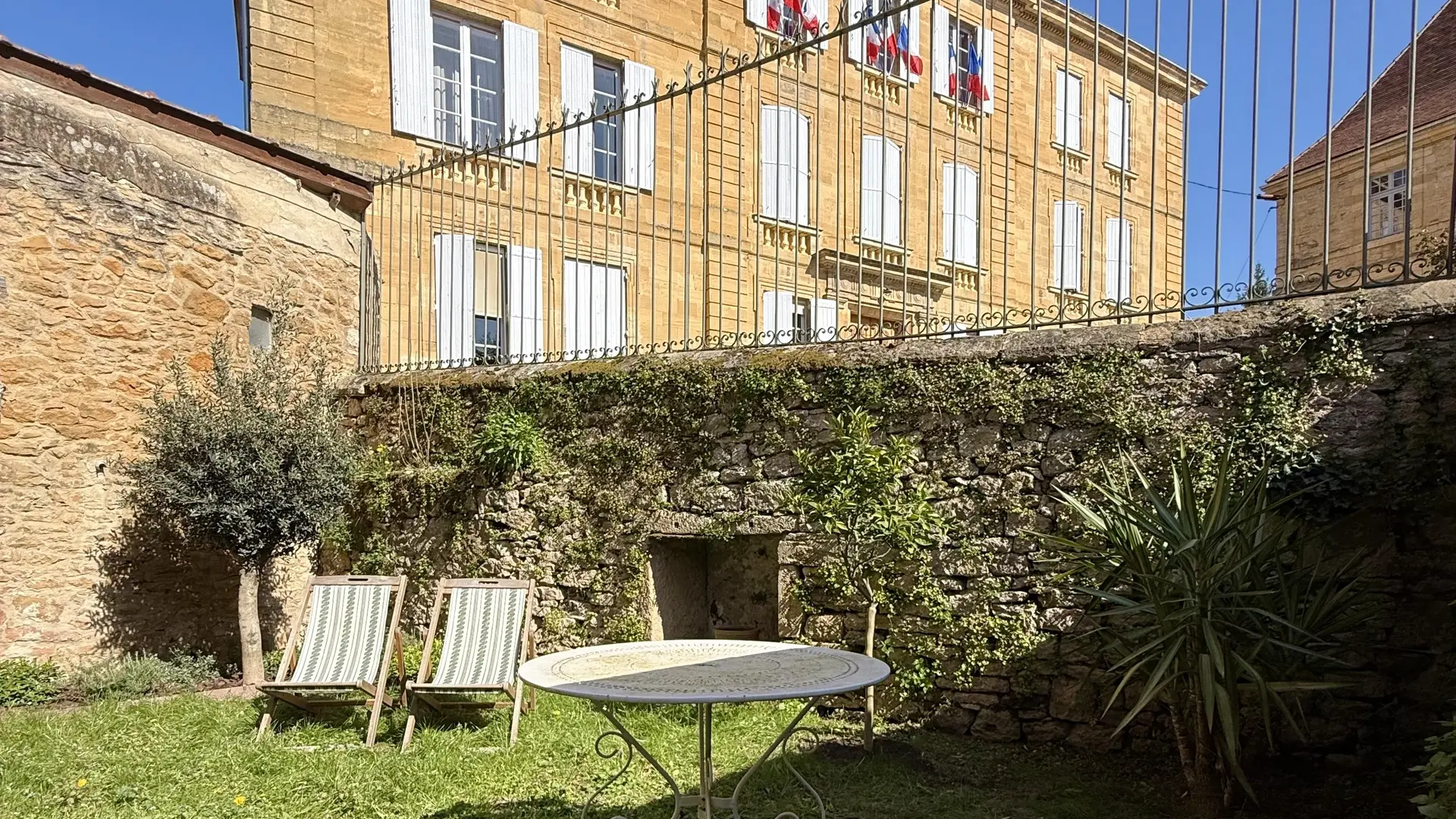 Les Jardins de Salvador climatisé à Sarlat_18