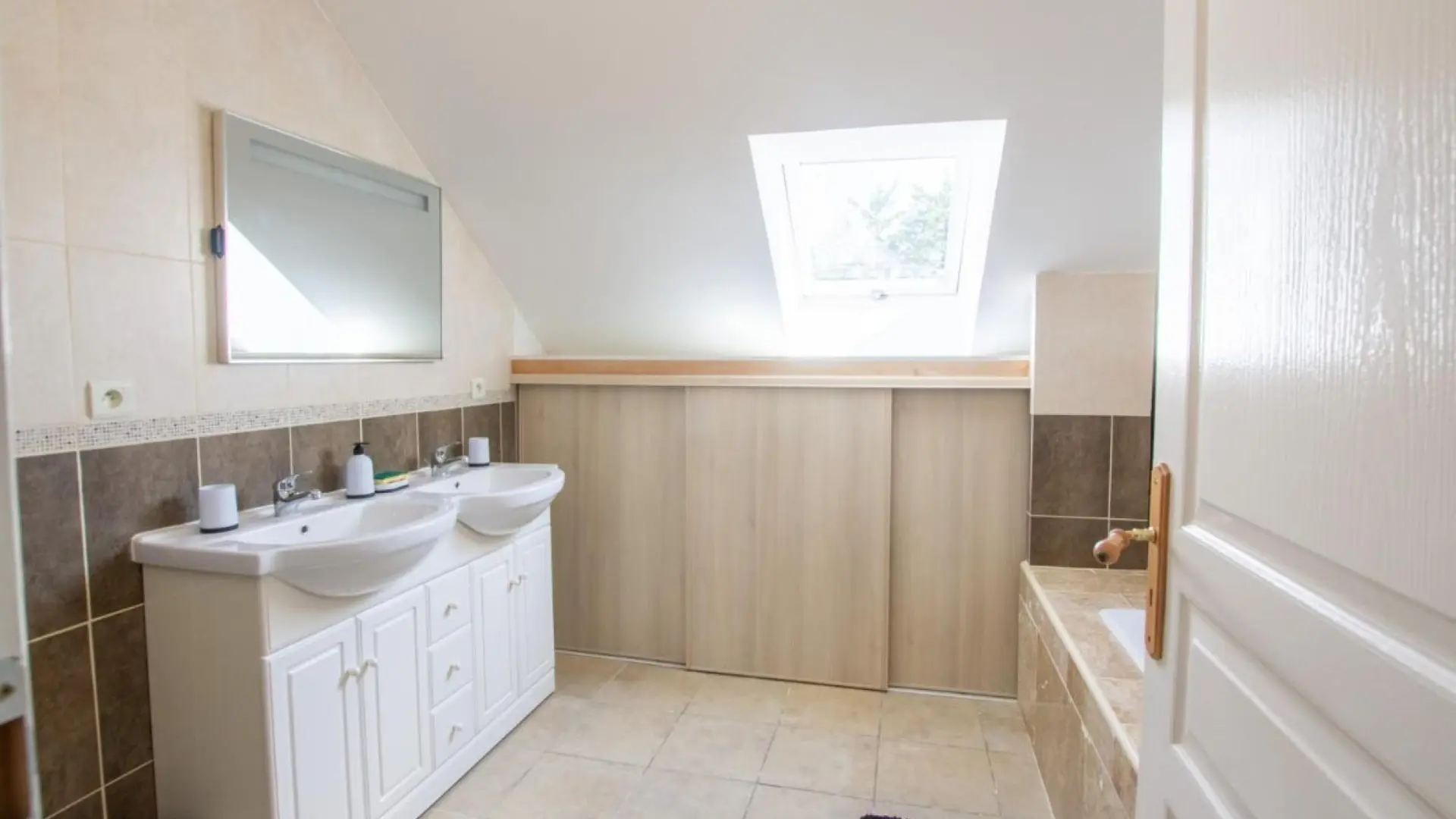 Gîte de charme La Noyeraie piscine chauffée_19