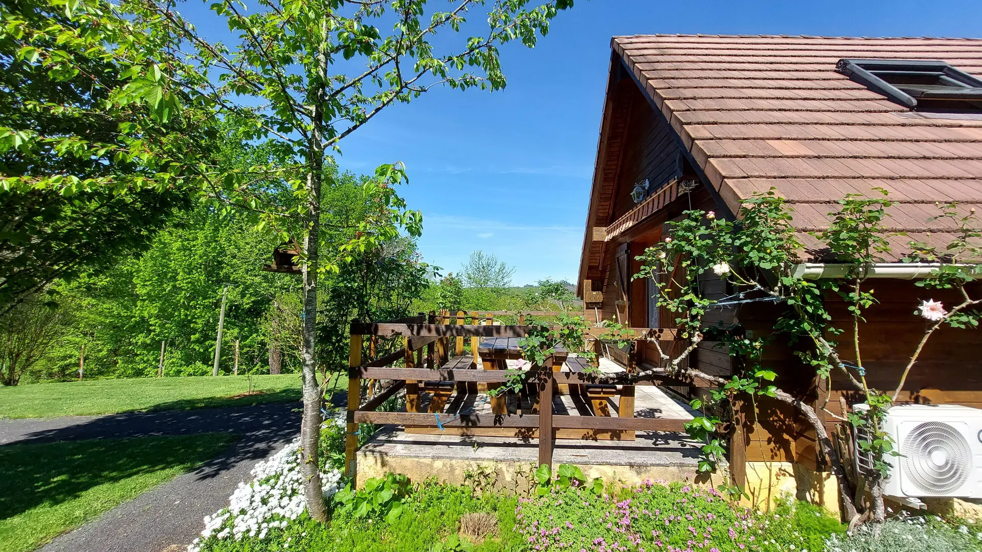 La Petite Maison en bois climatisée sud de Sarlat_1