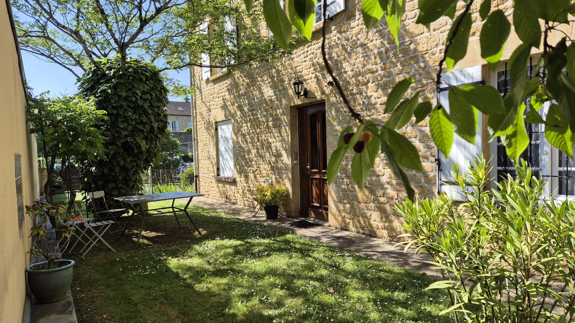 Les Lilas vaste appartement à Sarlat avec parking_13