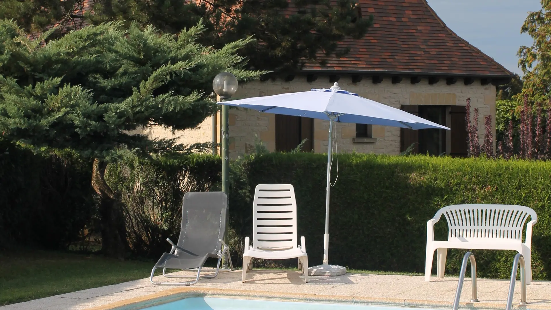 Lapervoisie 1 jardin  piscine et proche de Sarlat_6