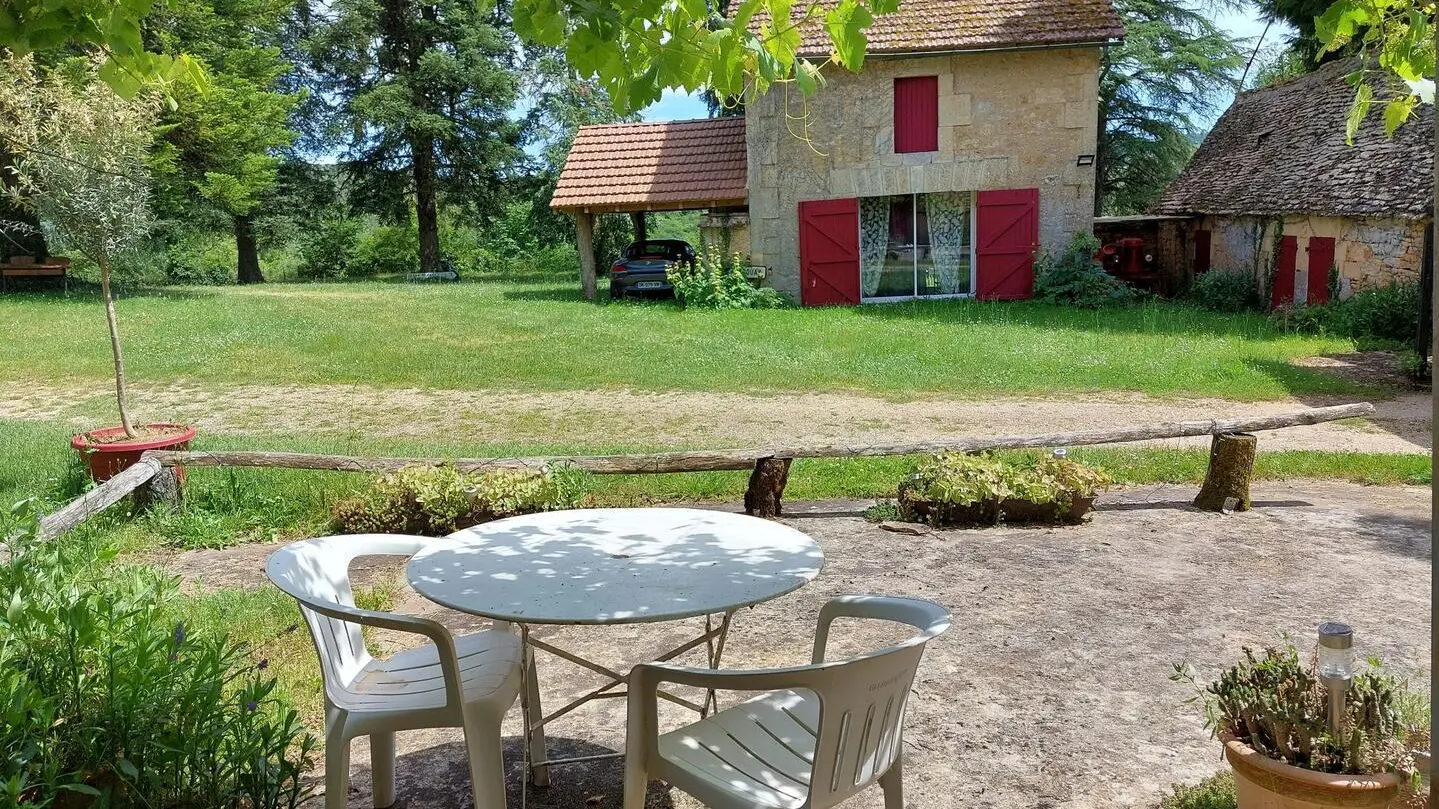 Trompettes avec piscine proche de Sarlat_4