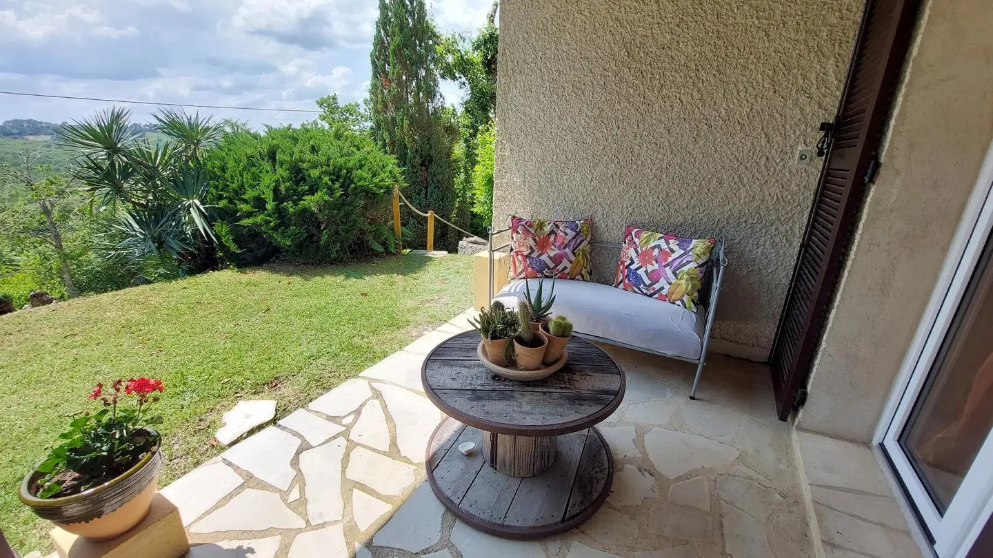 Les Devises avec piscine proche de Sarlat_5