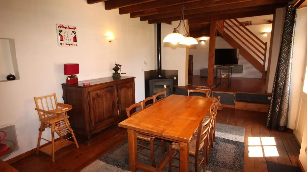 Les Bruyeres maison climatisée piscine chauffée_7