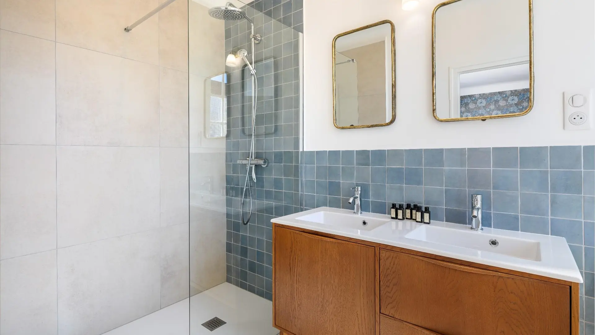 Maison des Chanoines piscine privée à Sarlat_18