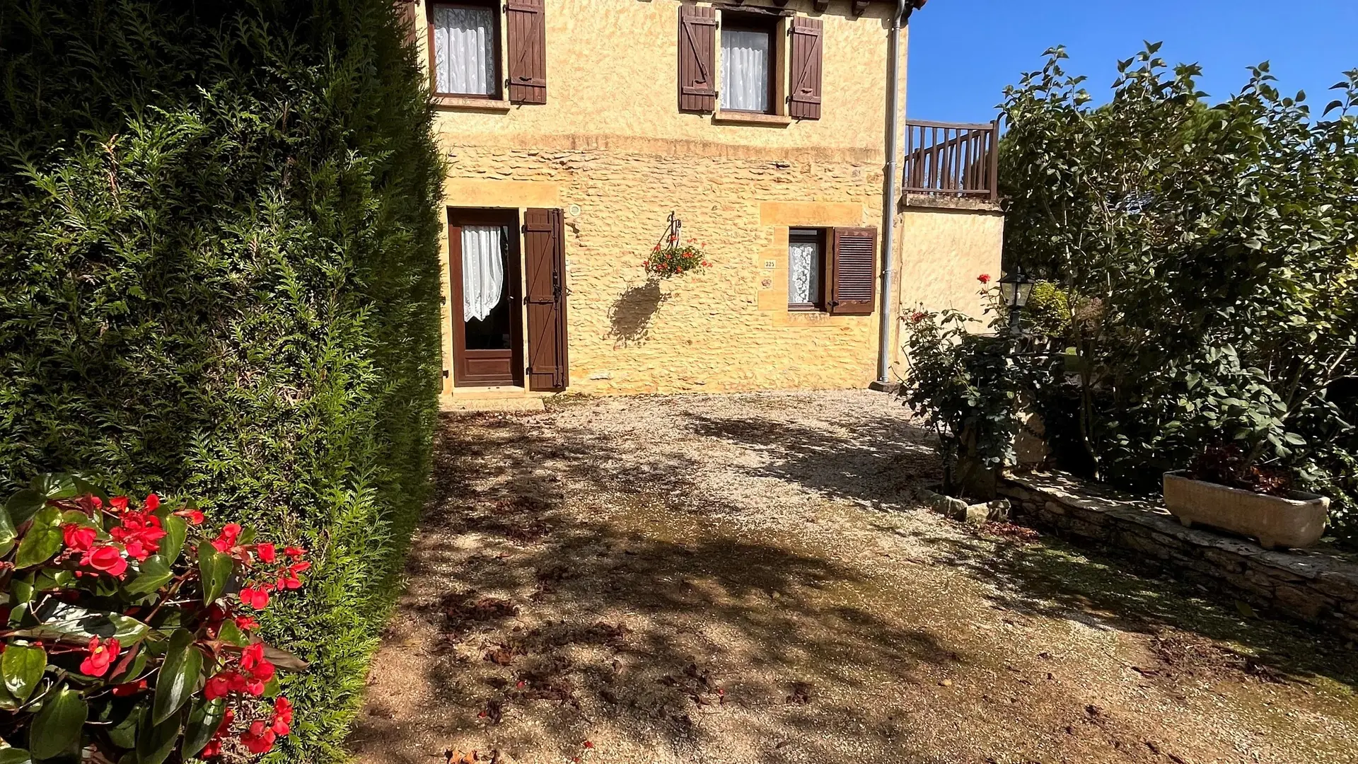 Lapervoisie 1 jardin  piscine et proche de Sarlat_3