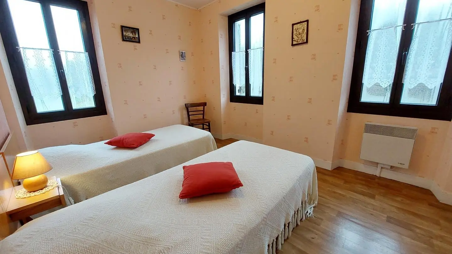 Le Grenouillet avec piscine privée proche Sarlat_16