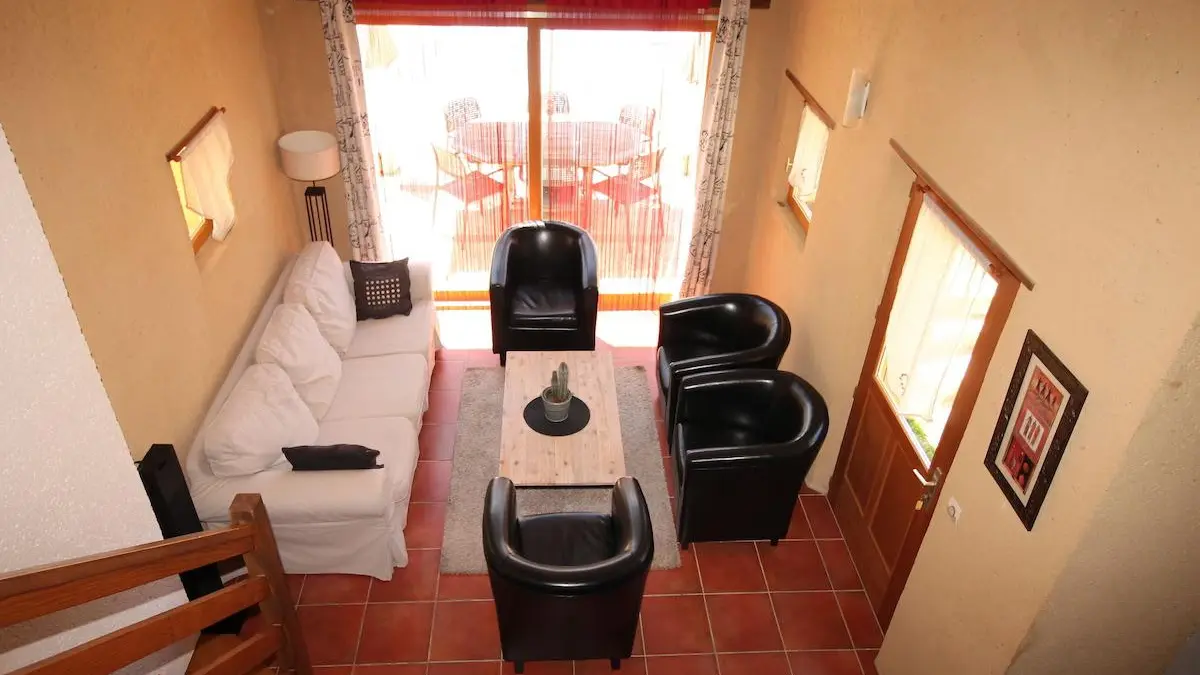 Les Bruyeres maison climatisée piscine chauffée_9