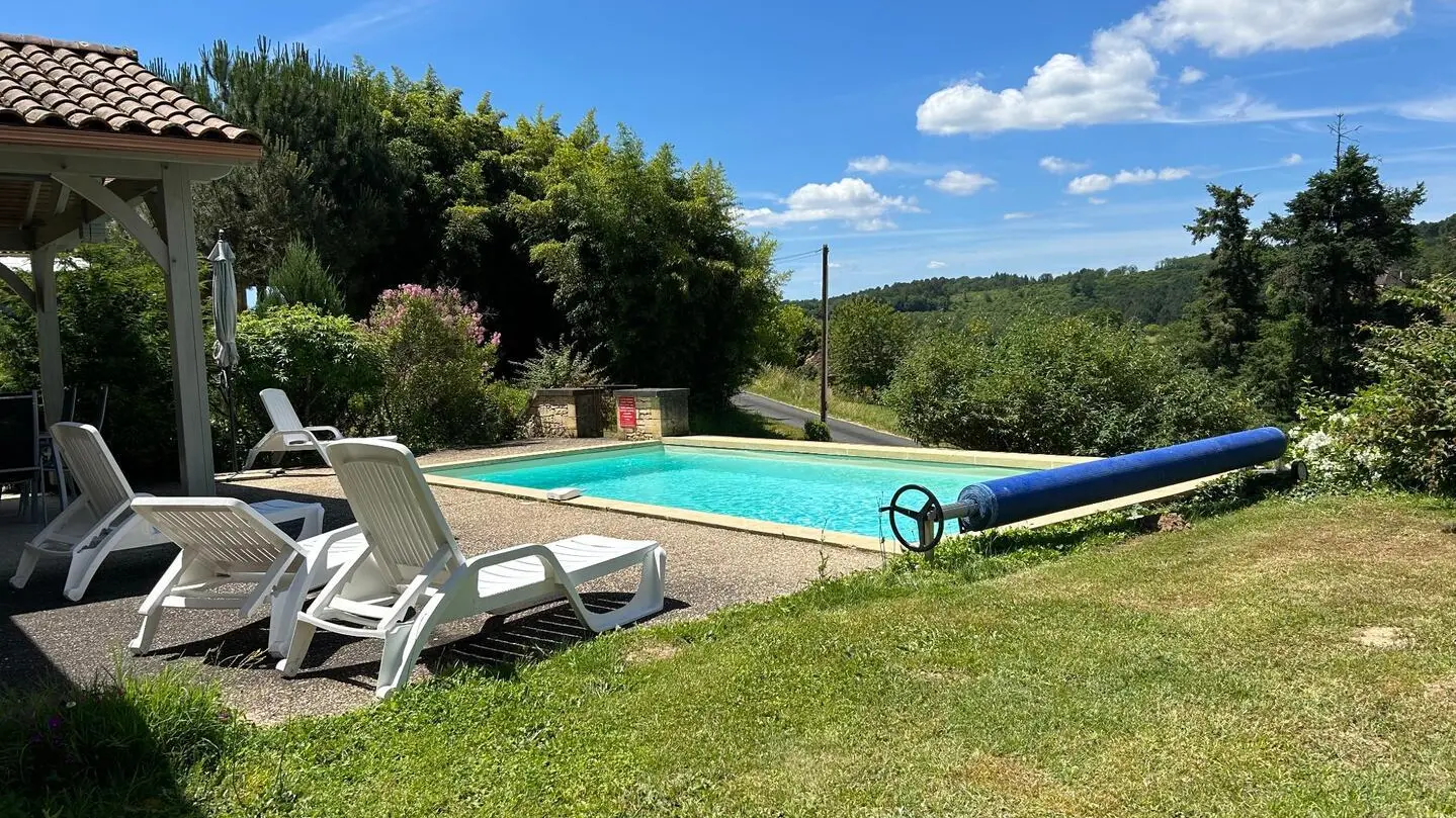 La Petite Sarladaise à Sarlat avc piscine chauffée_8