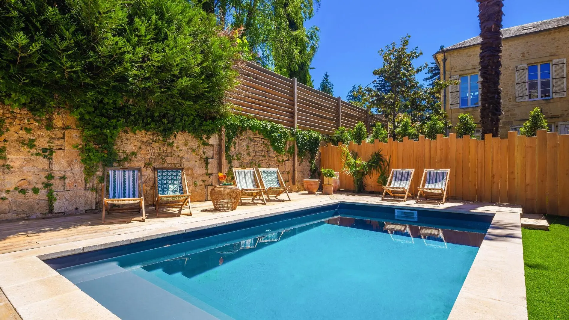 Maison des Chanoines piscine privée à Sarlat_4