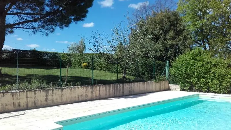 Maison Rouge avec piscine privée au nord de Sarlat_4