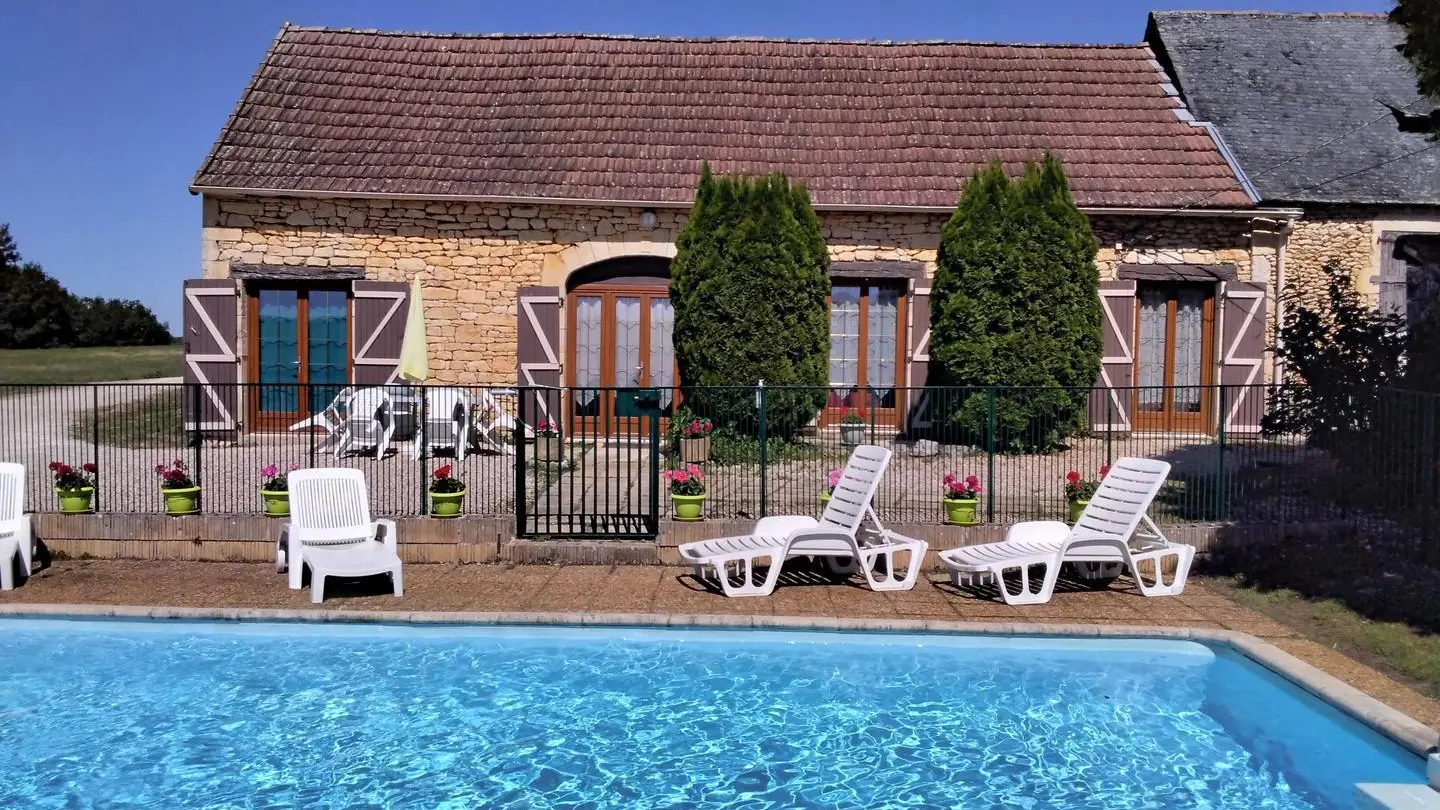 Pleine Fage piscine privée proche de Sarlat_1