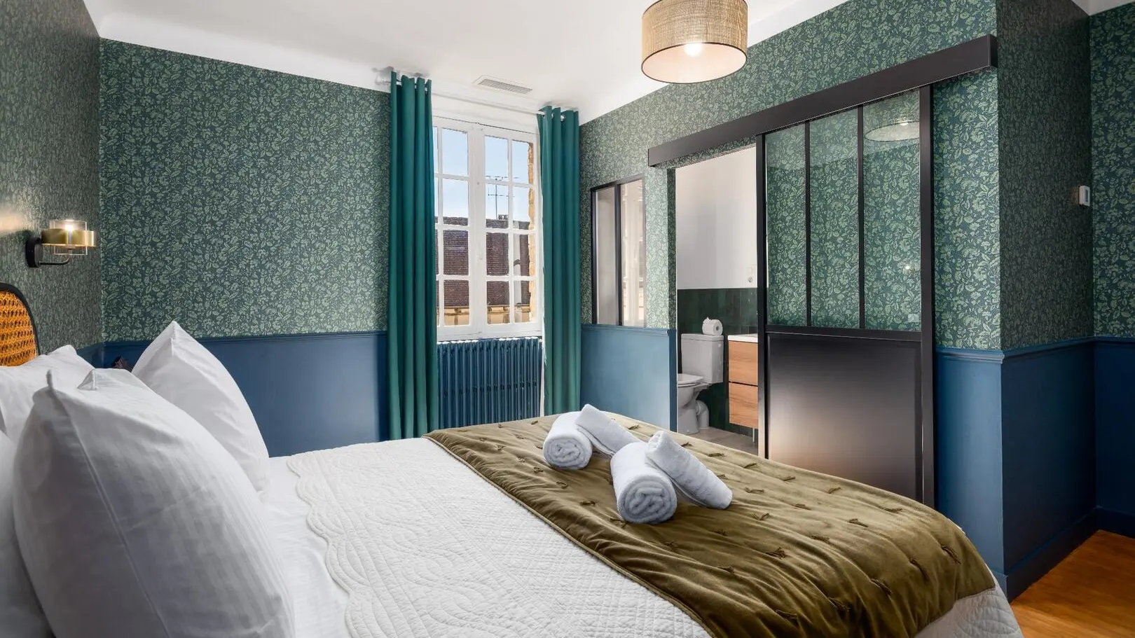 Maison des Chanoines piscine privée à Sarlat_12