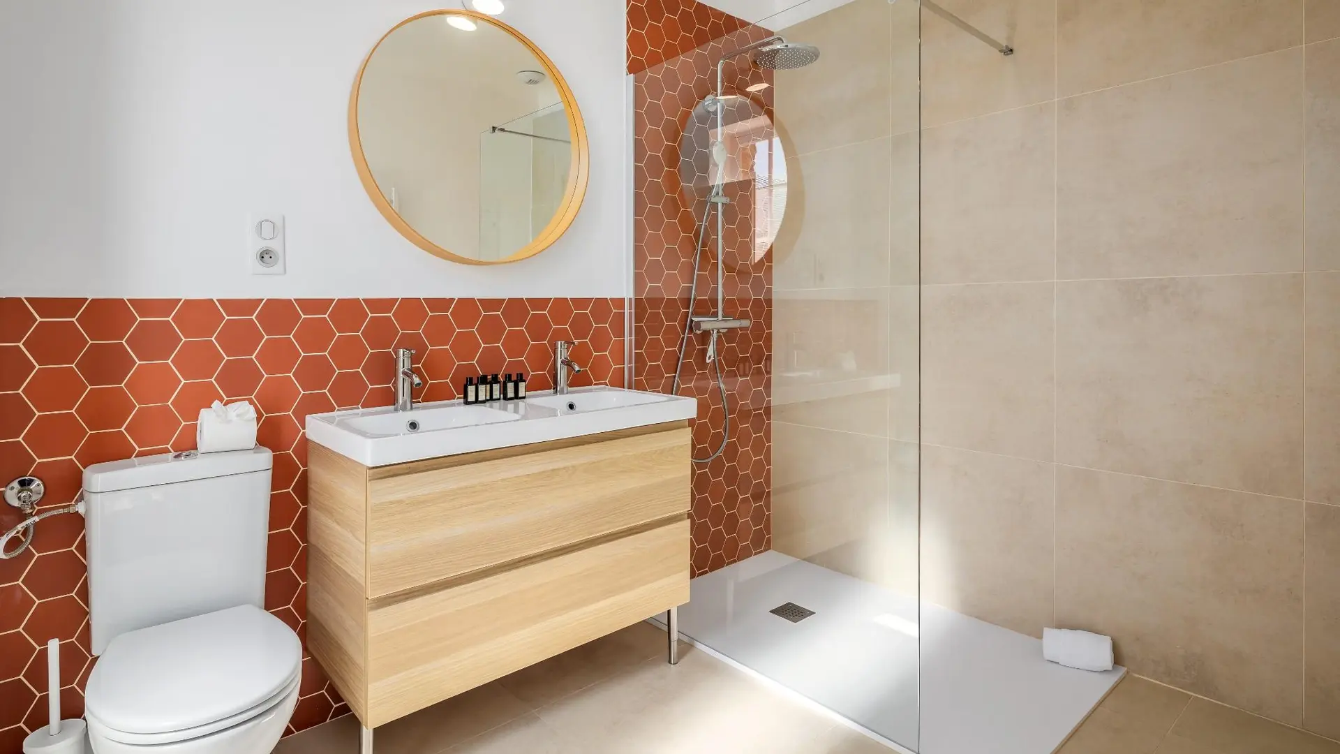 Maison des Chanoines piscine privée à Sarlat_17