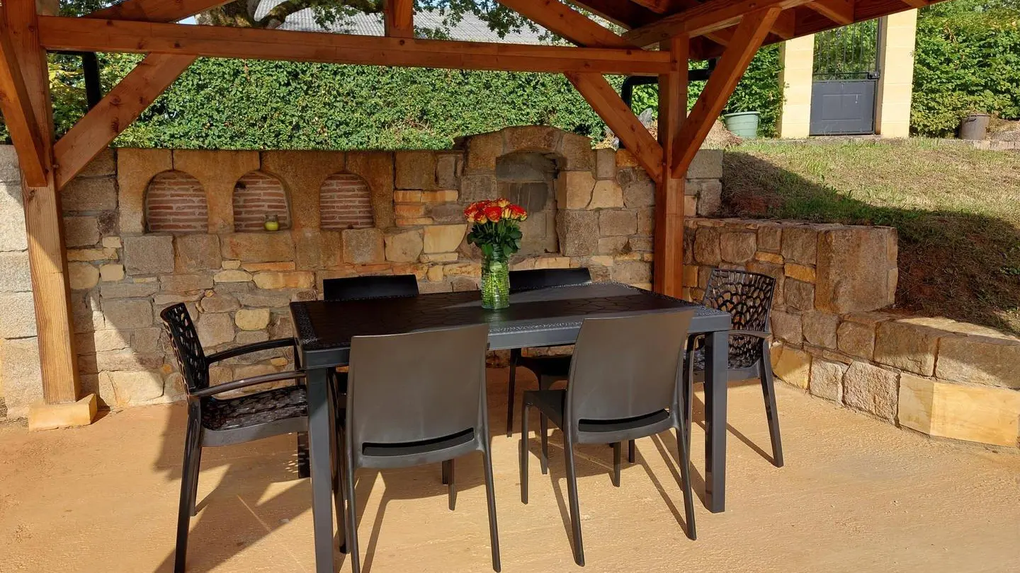 La Plaisante avec piscine privée à Sarlat_7