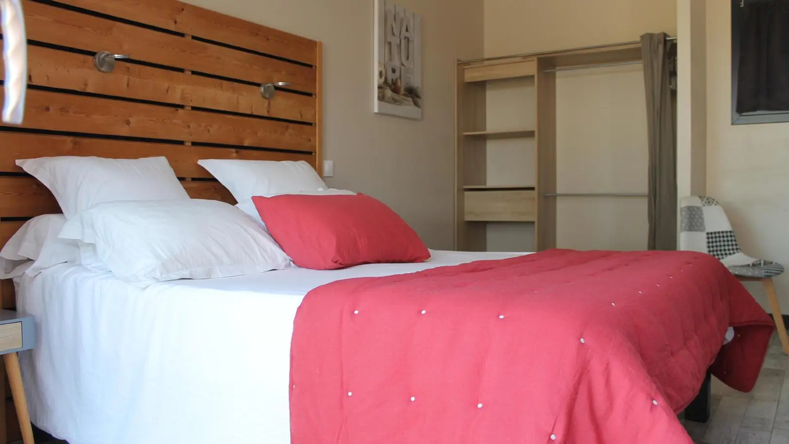 Les 3 Cypres climatisé et piscine proche de Sarlat_11