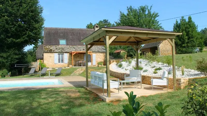 Les Mazaux avec piscine chauffée au nord de Sarlat_1