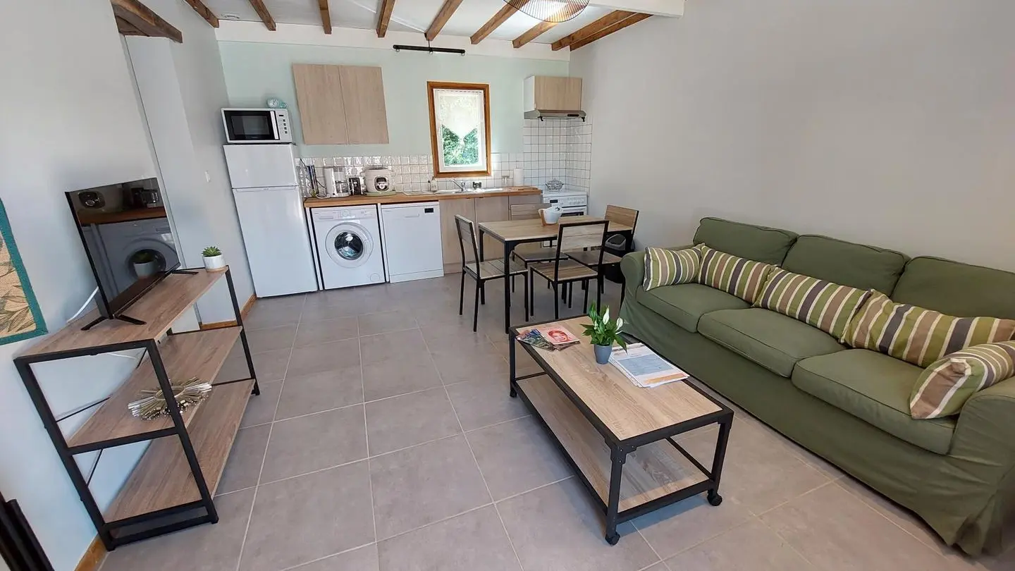 Tranquilou avec piscine proche de Sarlat_12