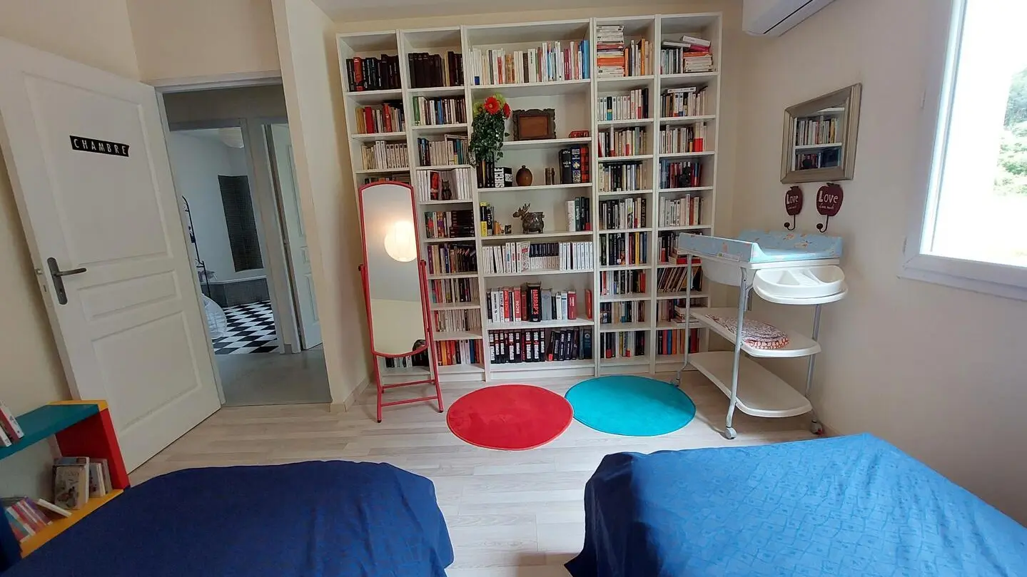 Maison de Verdure climatisée et piscine chauffée_12